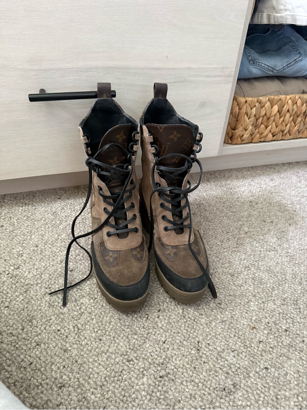 Women’s Brown High-Top Lace-Up Boots